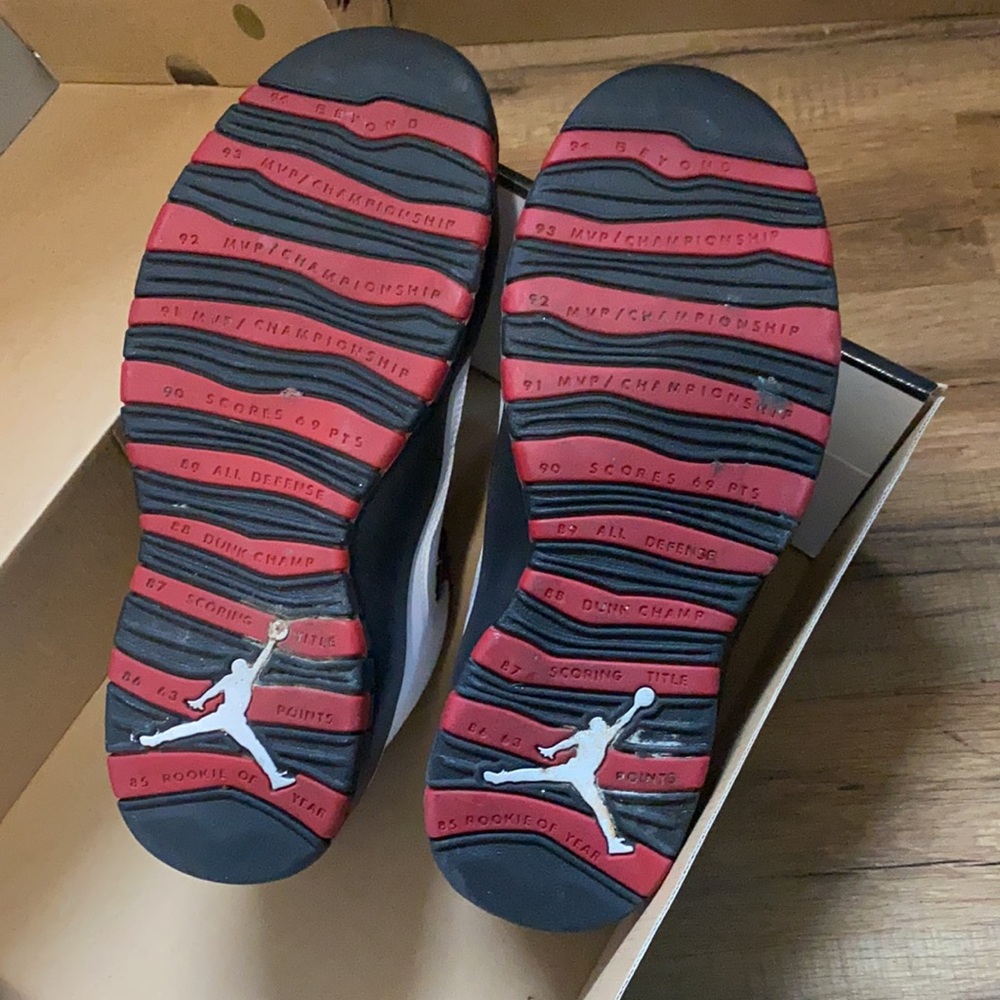 2011 Air Jordan Retro 10 Chicago - Picture 7 of 10